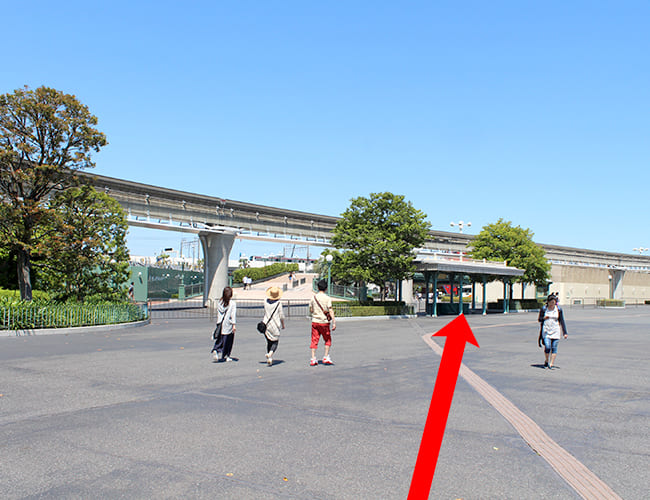ディズニーランドから舞浜駅まで①